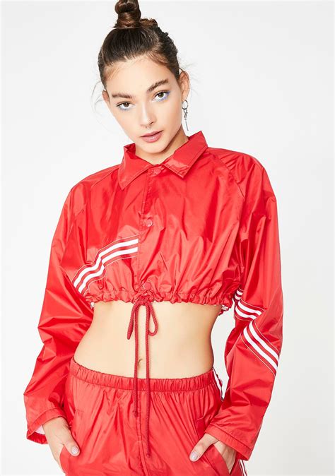 Cool and Versatile Cropped Windbreaker for Trendy Outfits